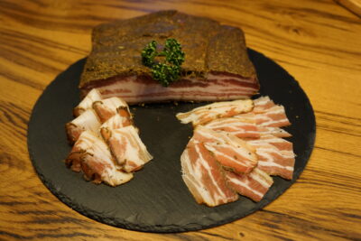 Kräuterspeck geräuchert